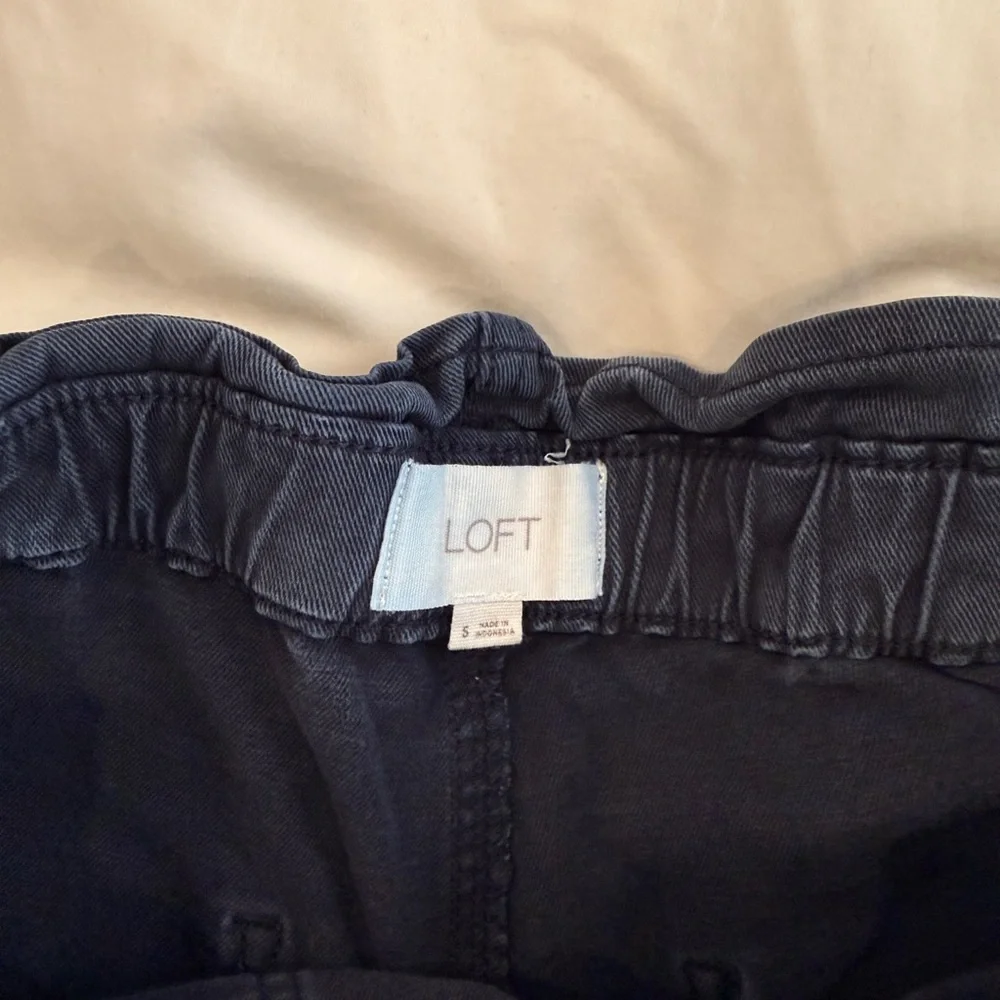 LOFT Navy “Paperbag” Shorts - Size S - Picture 3 of 4